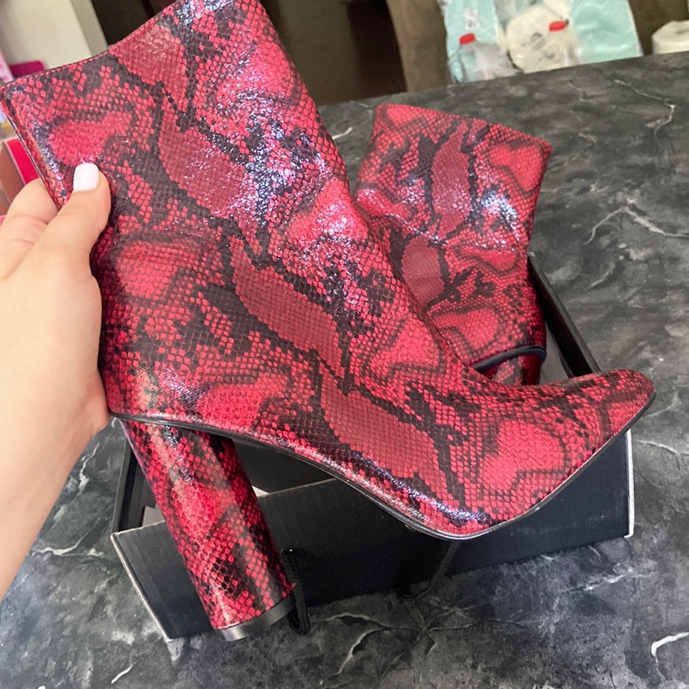 Kylie Jenner fashion nova leather snakeskin print boots